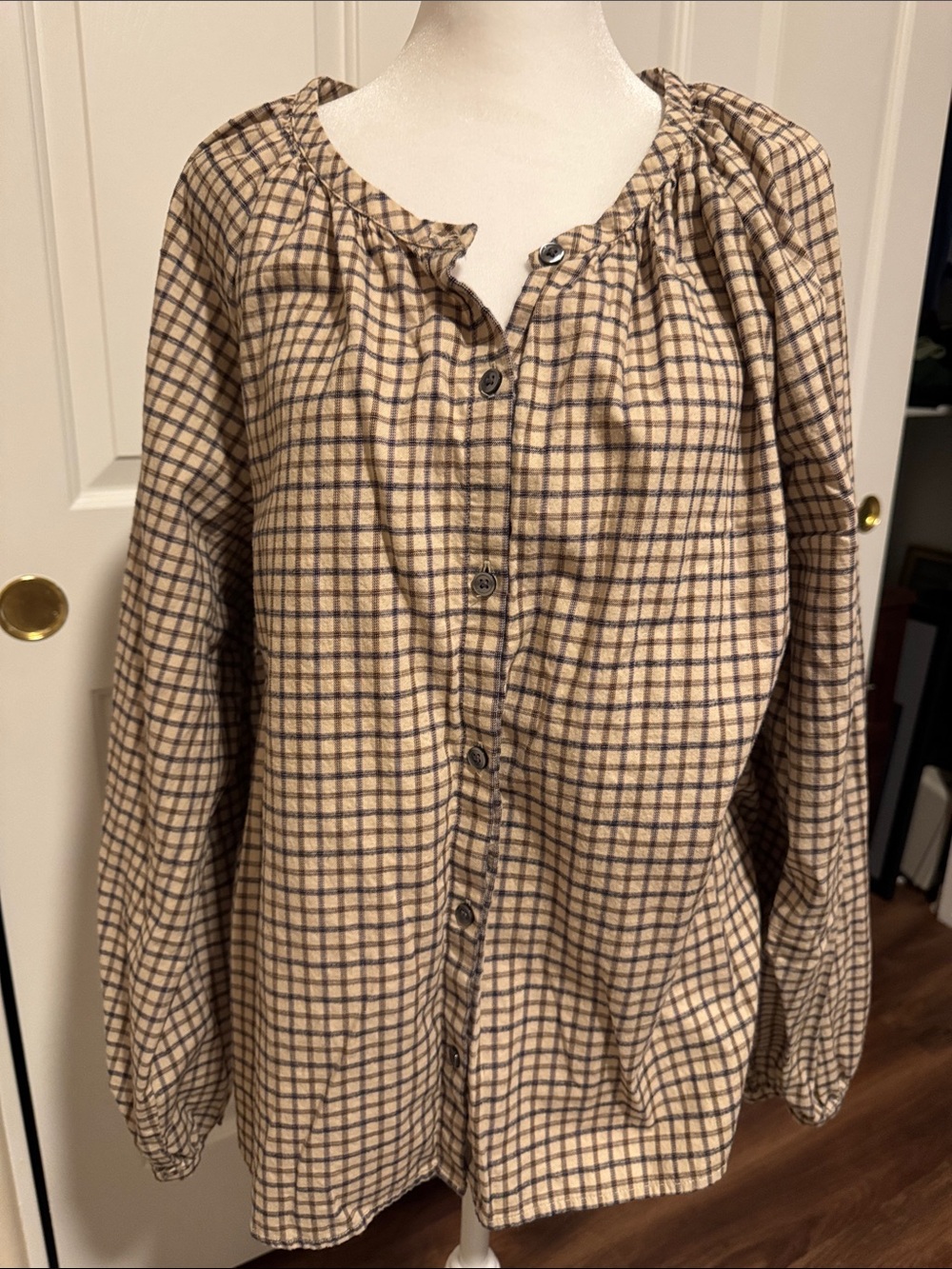 Banana Republic Cream and Navy Plaid Button-Front Top